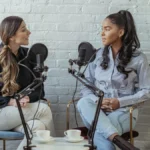 Papacko double wall cups for takeaway chains showing insulated construction and branded design for coffee shops
