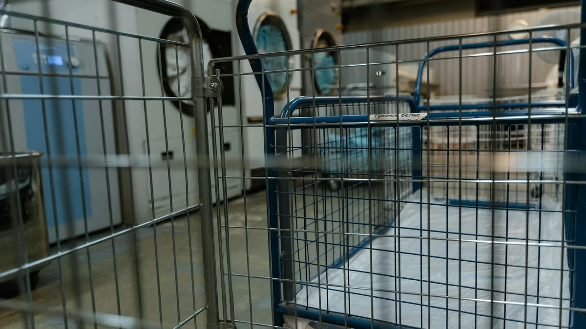 Commercial composting facility for biodegradable food container processing