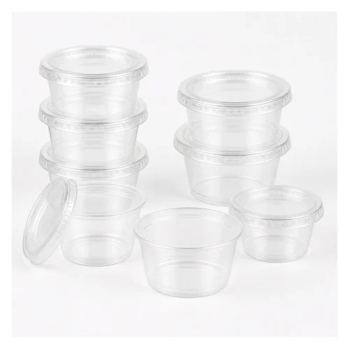 Papacko disposable plastic sauce cups with clear lids for condiments and side portions